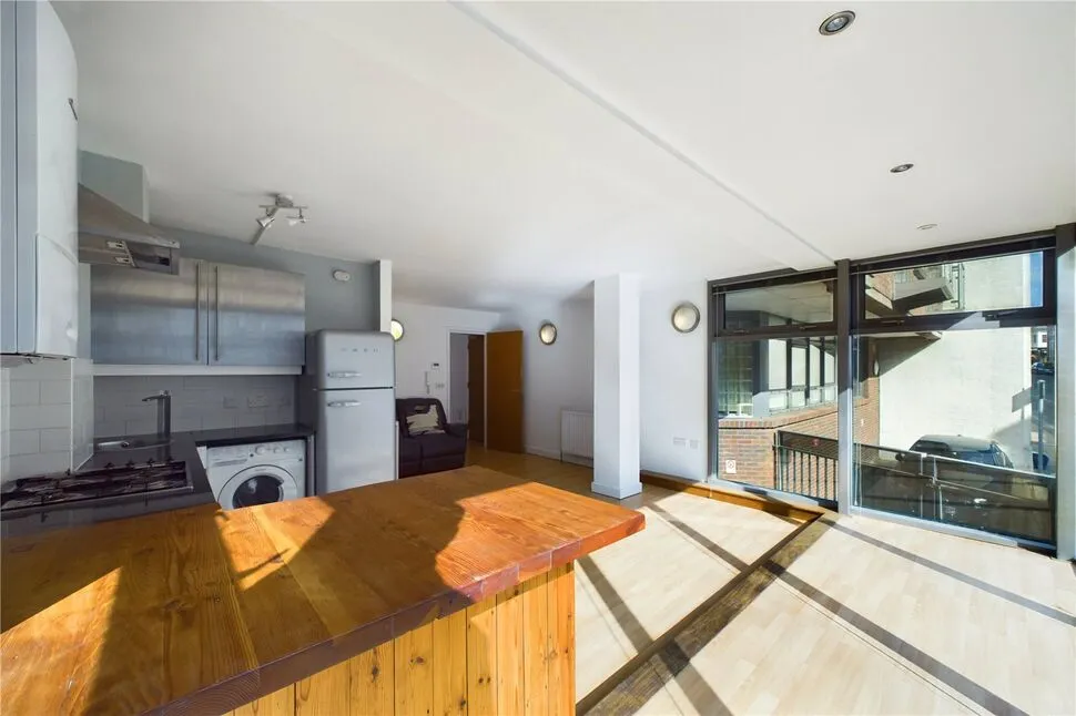 Hazelwood Road, Northampton, NN1, photo 6