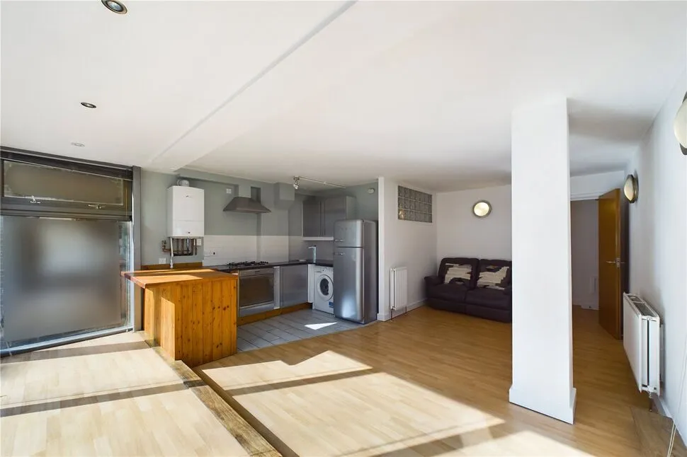 Hazelwood Road, Northampton, NN1, photo 5