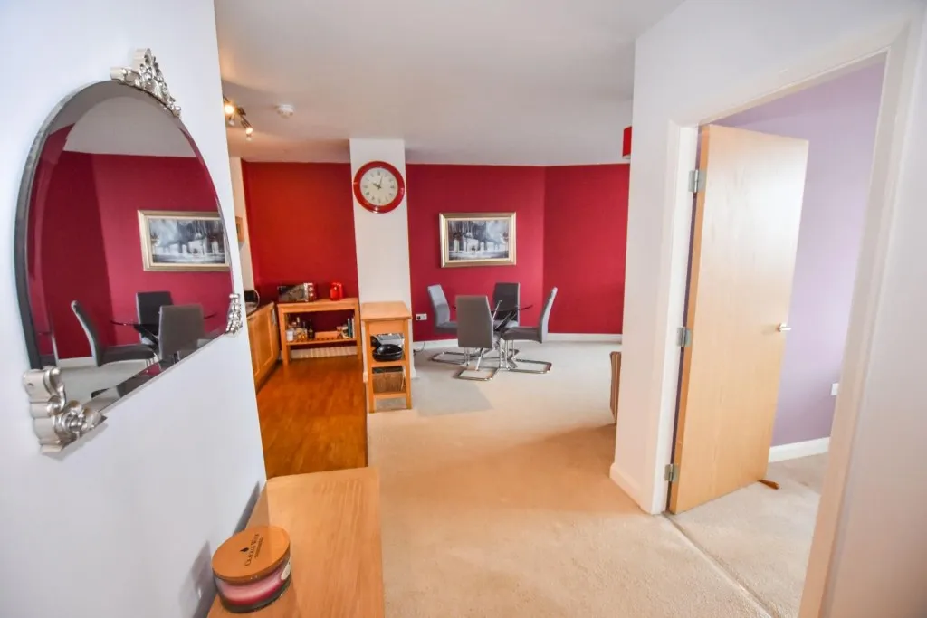 Guildhall Road, Derngate, photo 9