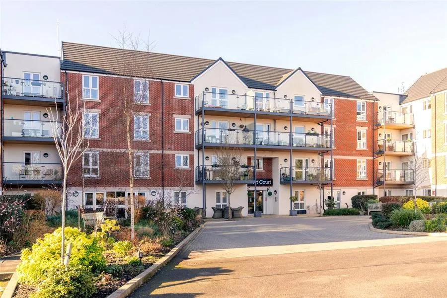 Albert Court, Henley-On-Thames, RG9, photo 15