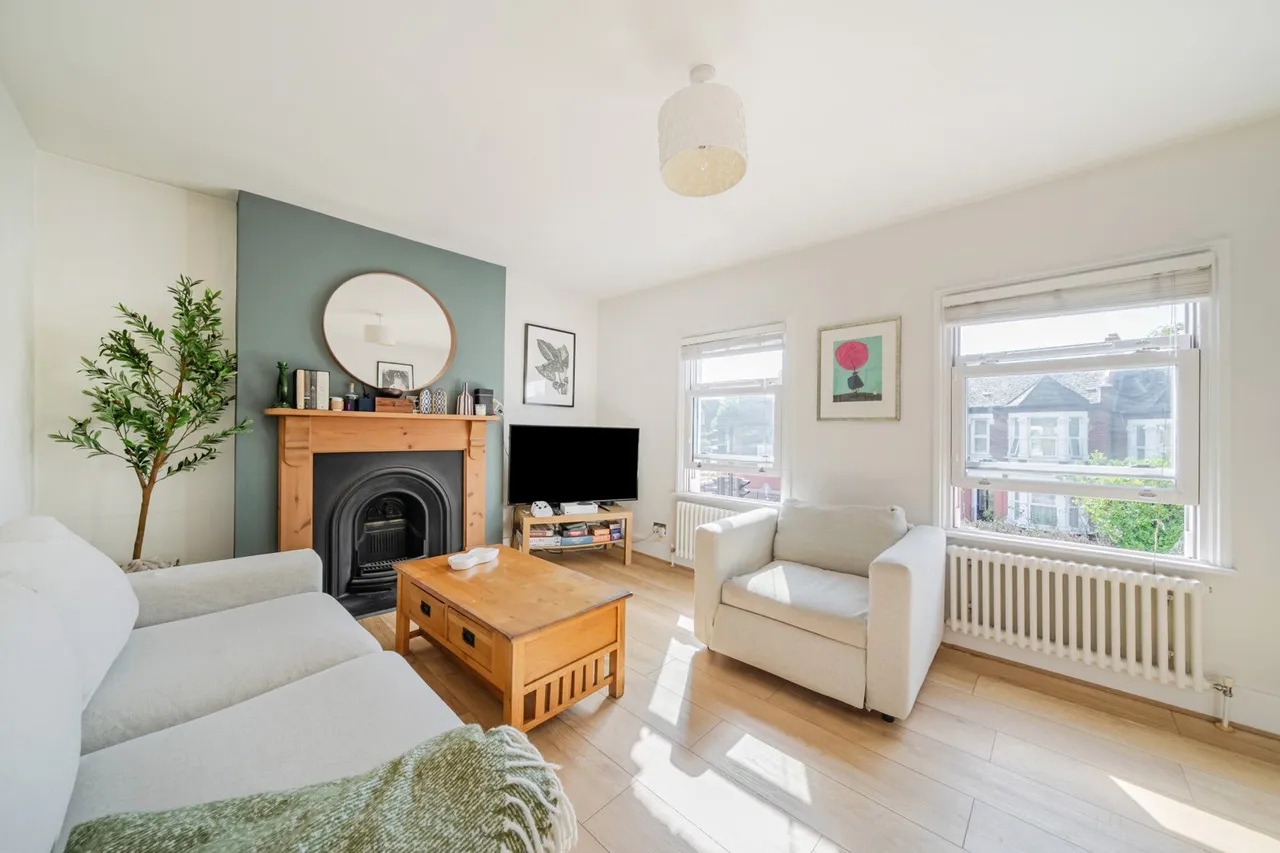 Lordship Lane, SE22, photo 13