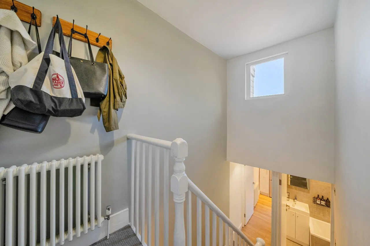 Lordship Lane, SE22, photo 11