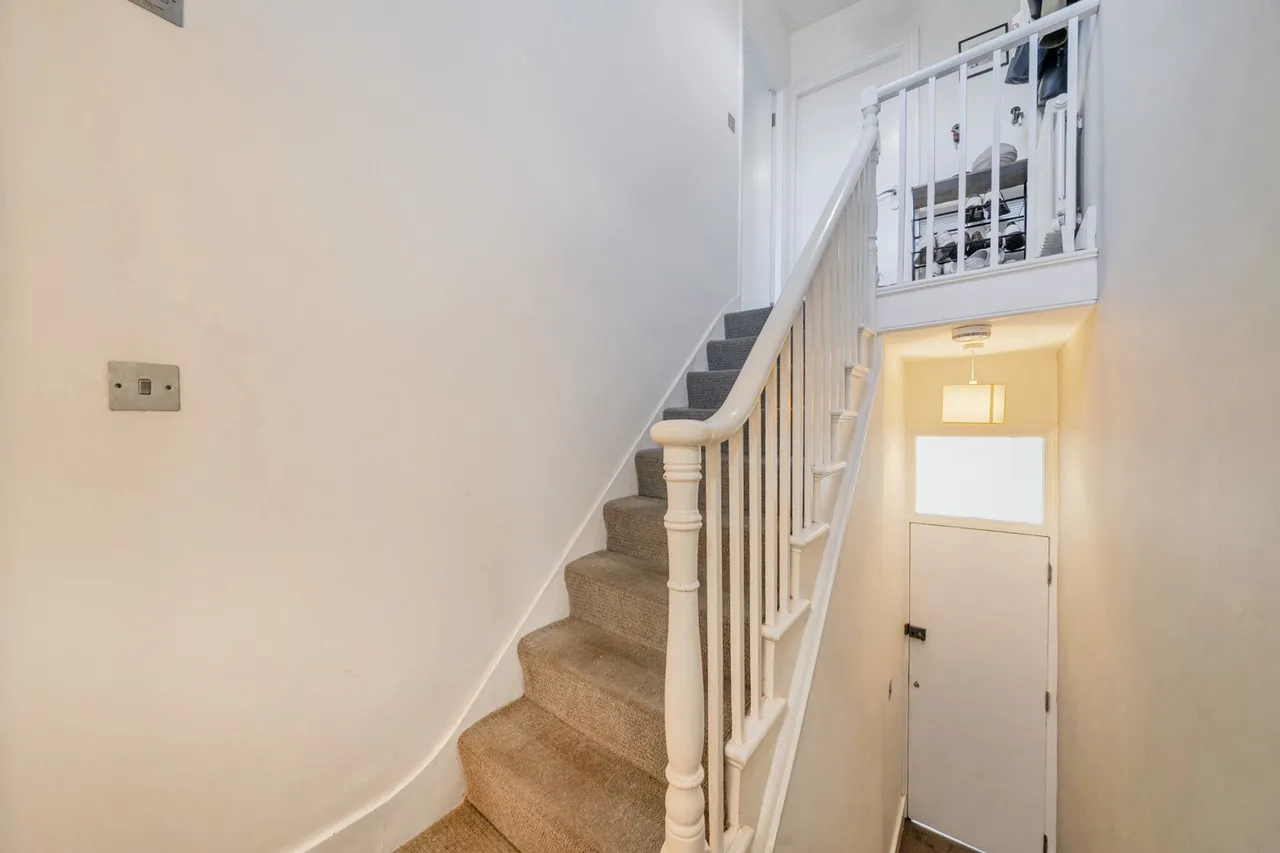 Lordship Lane, SE22, photo 8