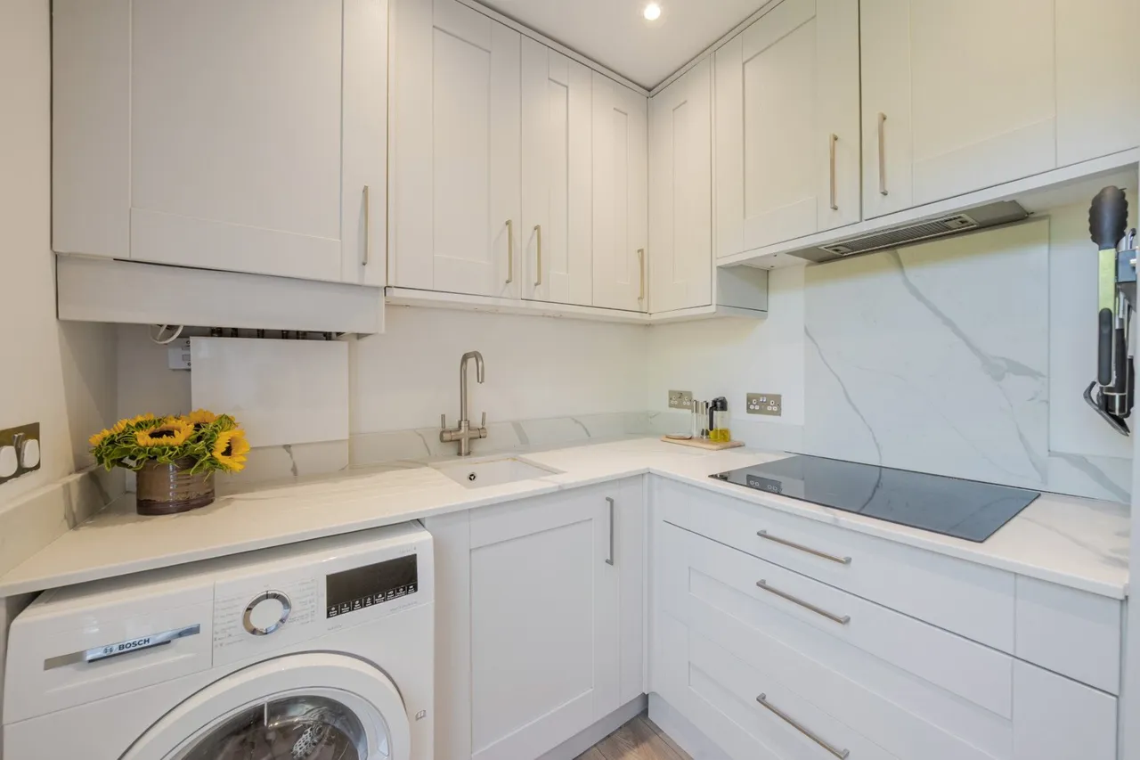 Lordship Lane, SE22, photo 6
