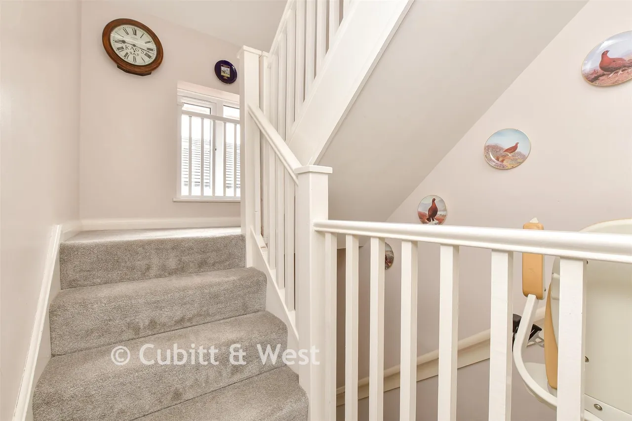 High Street, Banstead, SM7, photo 12