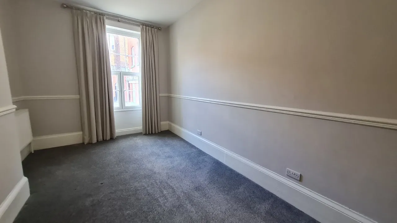 Crown Court, Wakefield, WF1, photo 17