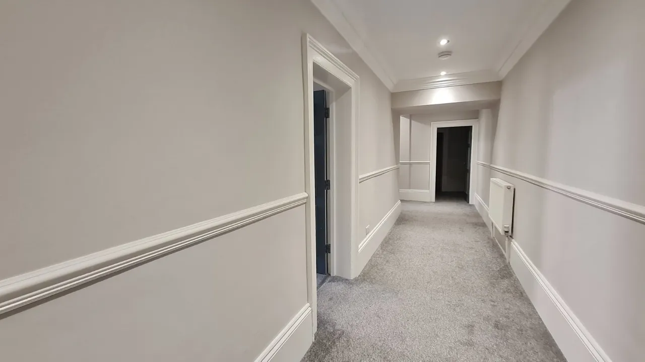 Crown Court, Wakefield, WF1, photo 7