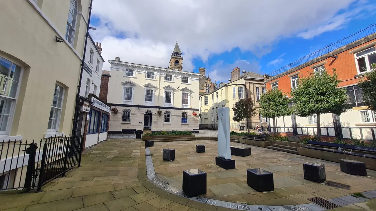 Crown Court, Wakefield, WF1, photo 18