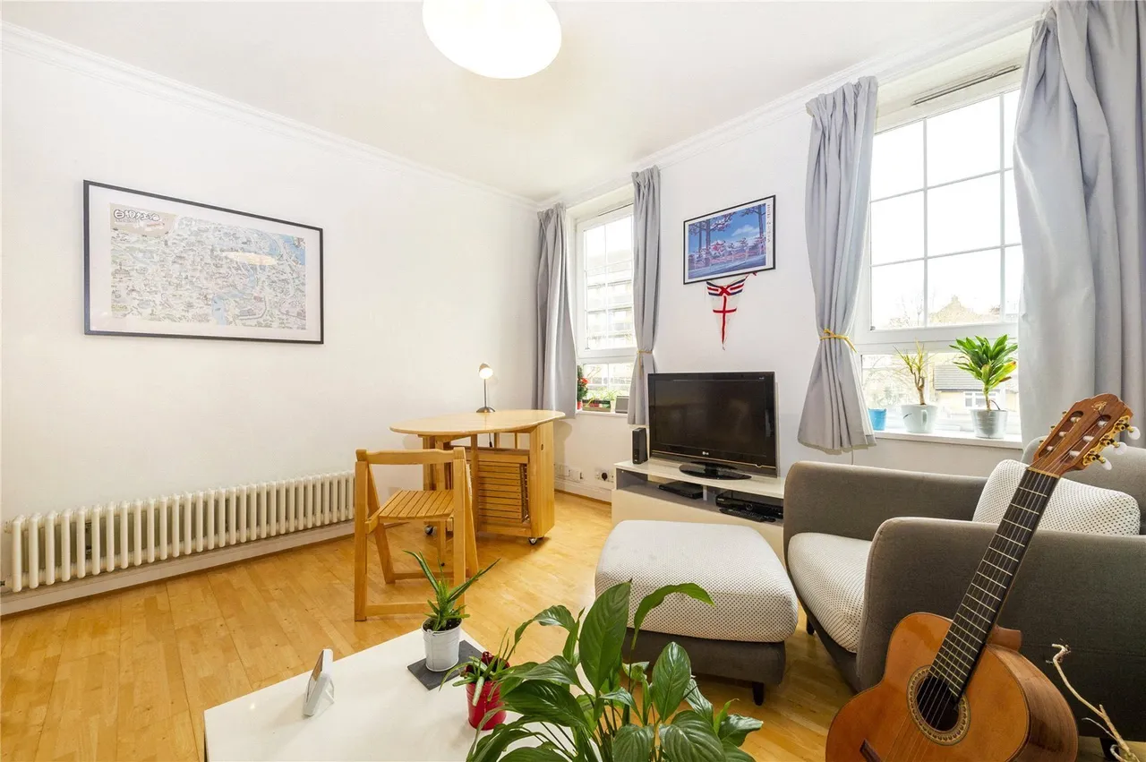 2 bed flat for sale, Tabard Street, London, SE1