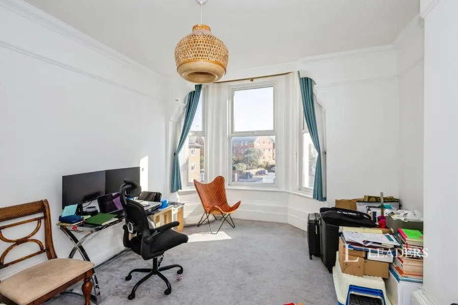 Alhambra Road, Southsea, PO4, photo 15