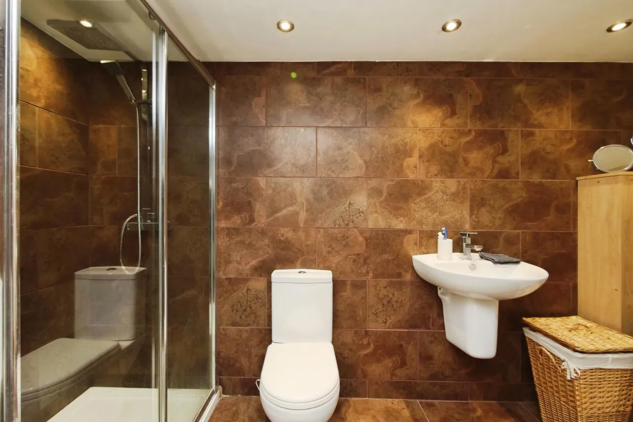 Cotswold Way, York, YO32, photo 17