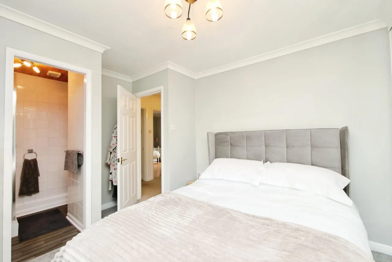 Cotswold Way, York, YO32, photo 10