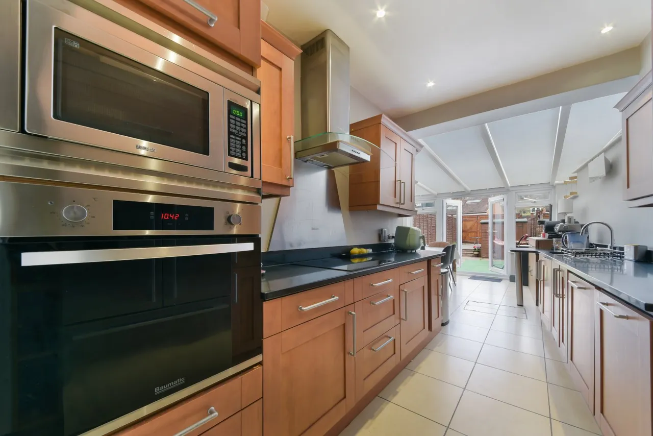 Hartfield Crescent, Wimbledon, London, SW19, photo 4