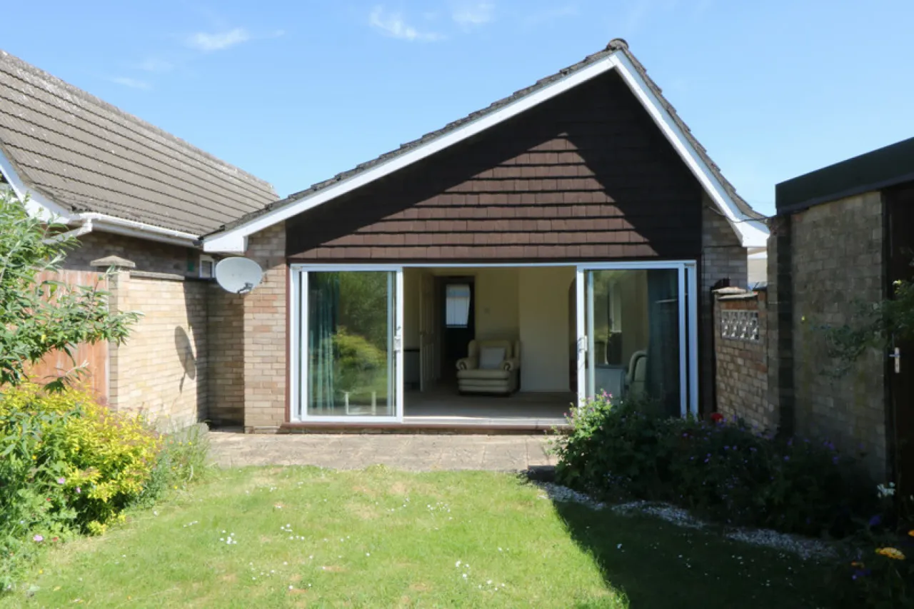 Whitehouse Drive, Long Stratton, photo 5