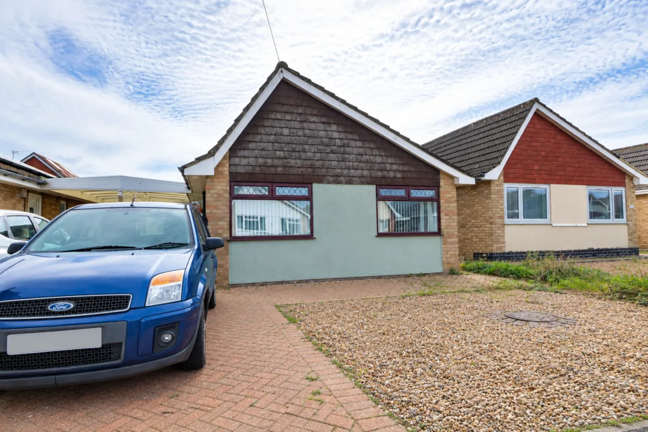 Whitehouse Drive, Long Stratton, photo 15