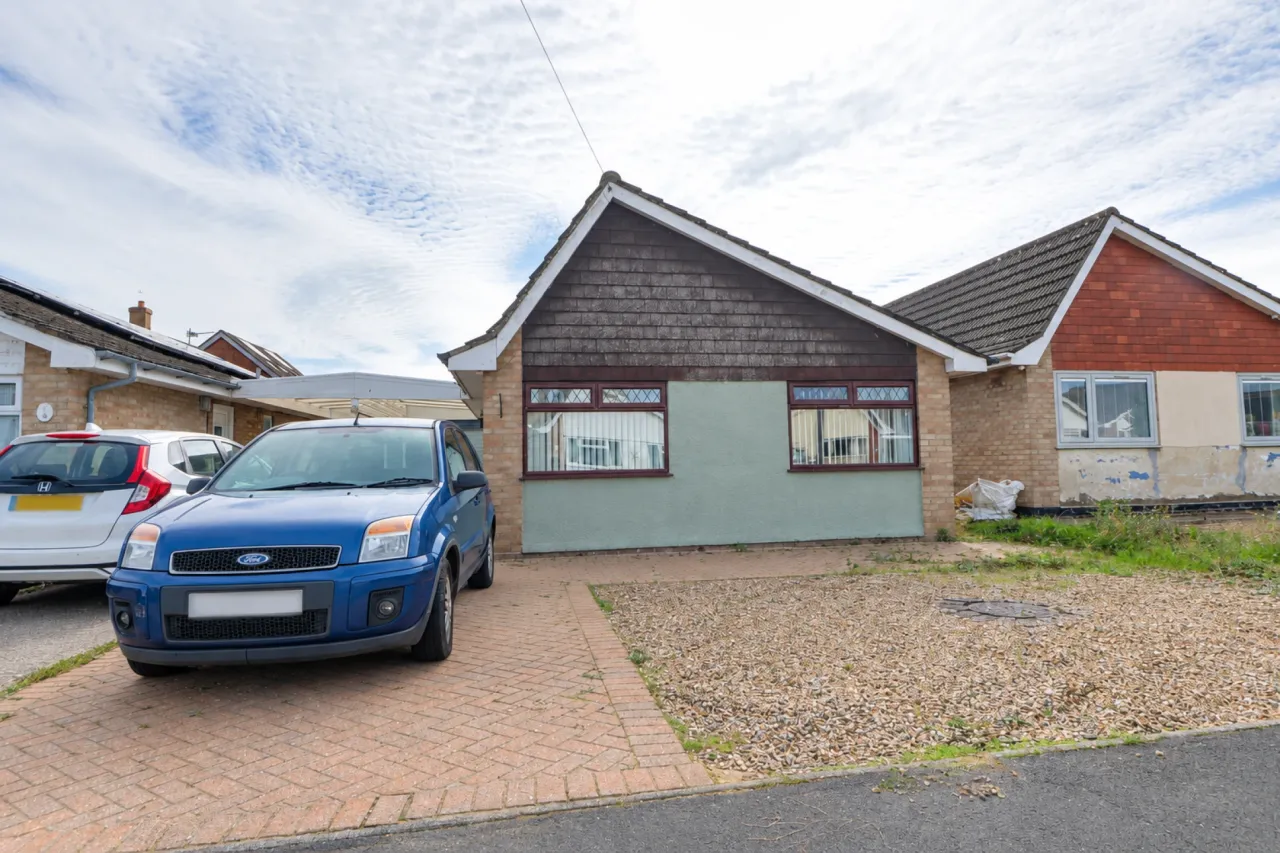 Whitehouse Drive, Long Stratton, photo 7