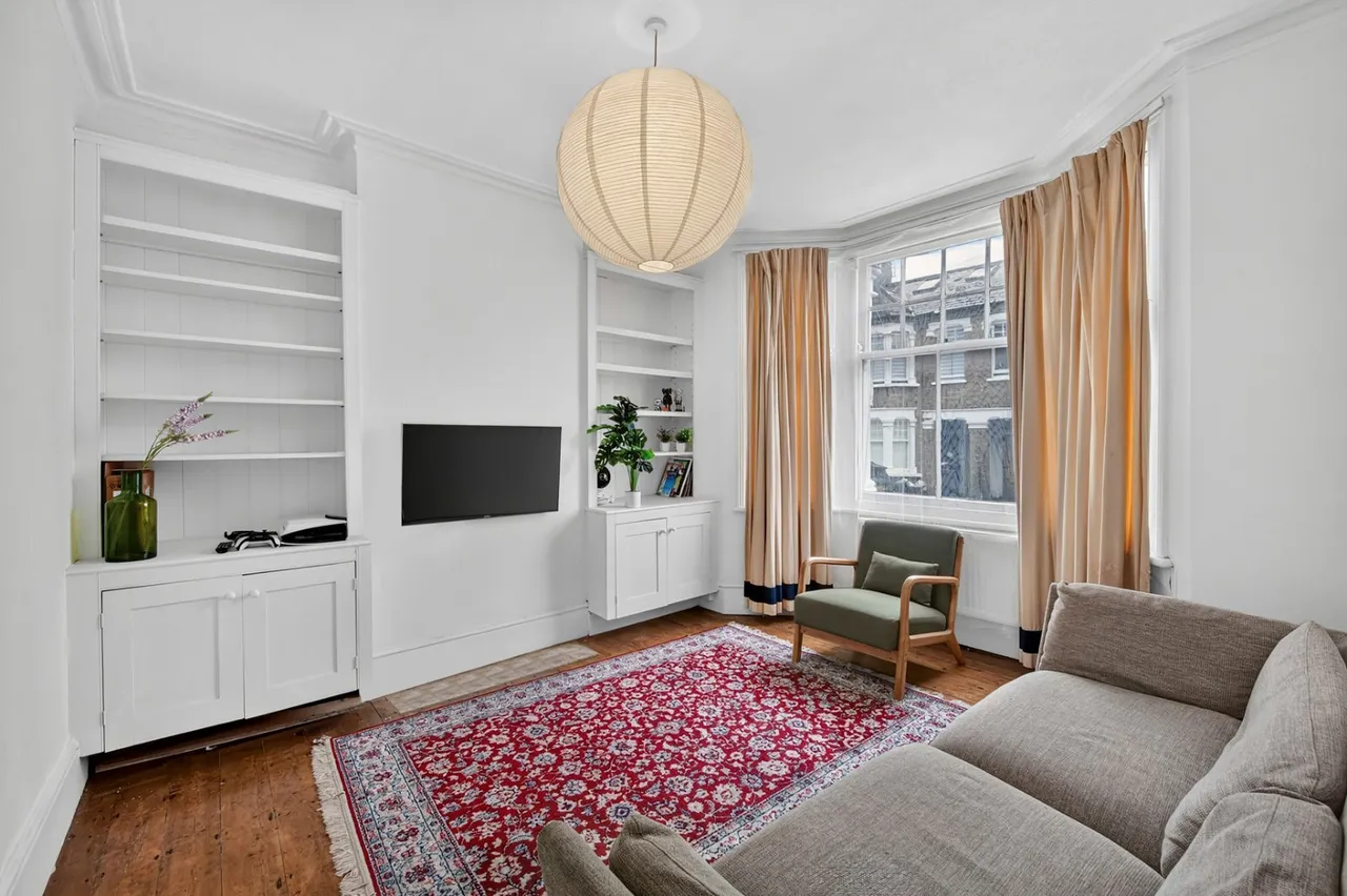 2 bed house for sale, Marcus Street, London, SW18