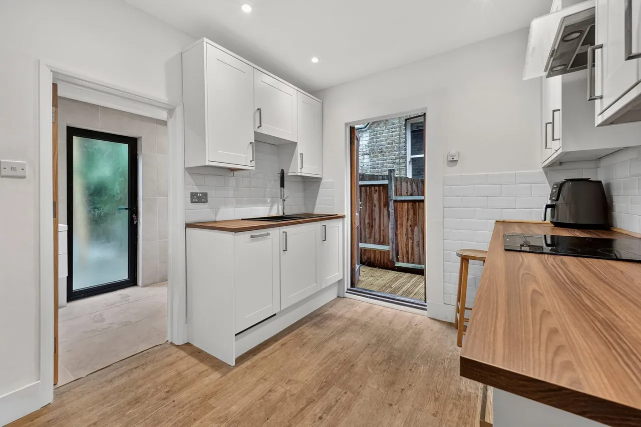 Marcus Street, London, SW18, photo 8