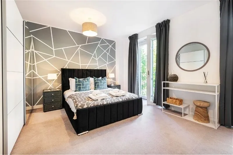 3 bed house to rent — Danvers Avenue London SW11