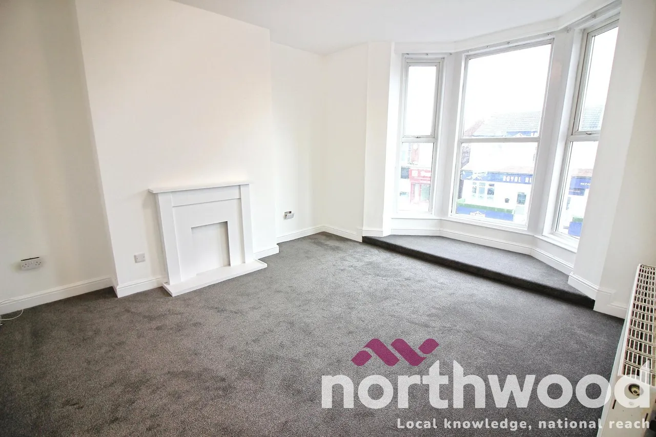 2 bed flat to rent, Eastbank Street, Southport, PR8