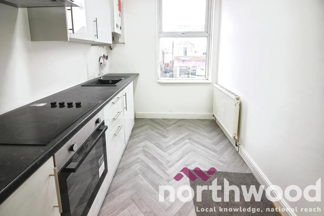 Eastbank Street, Southport, PR8, photo 6
