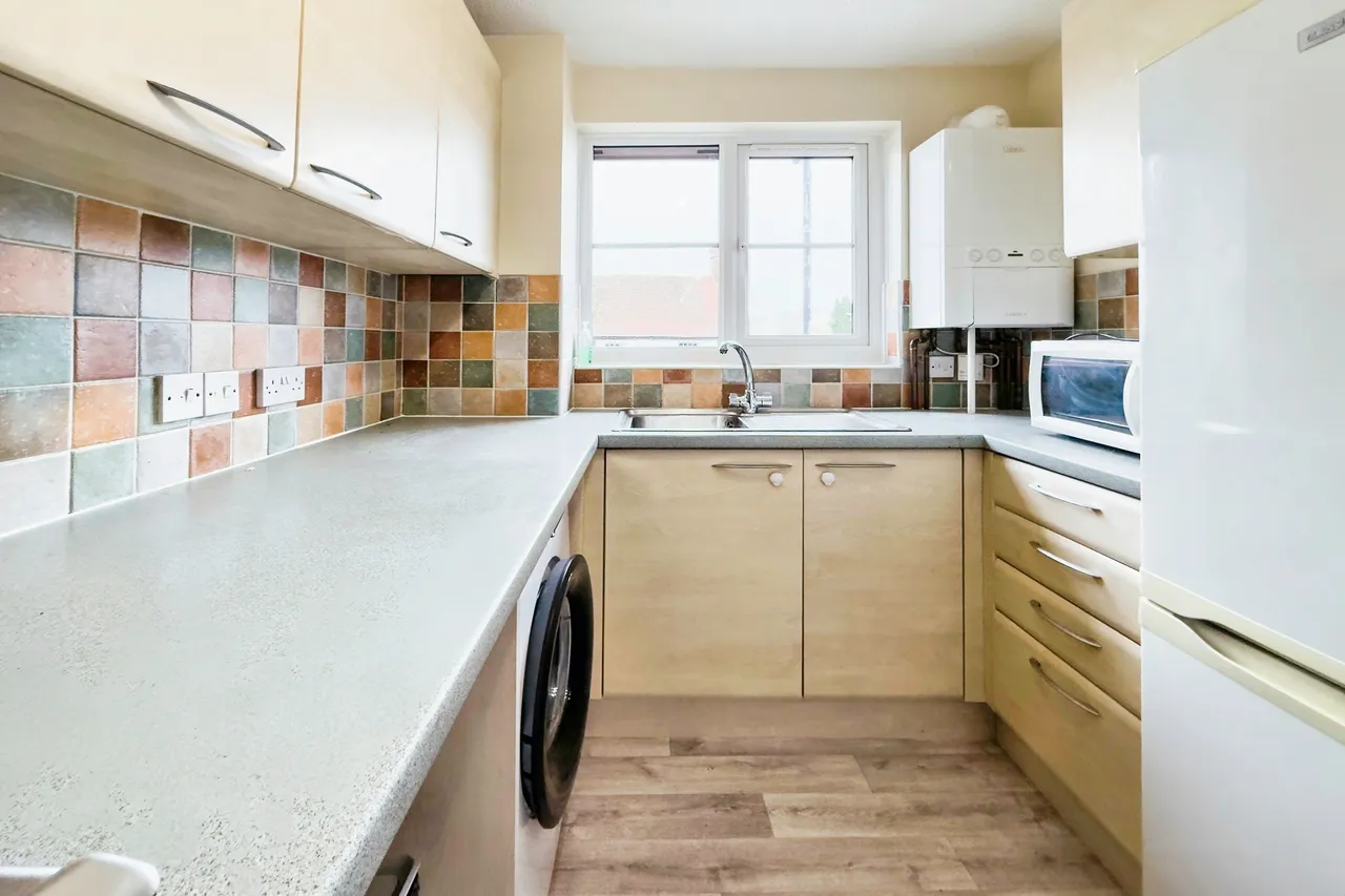 Cranbrook, Woburn Sands, MK17, photo 3