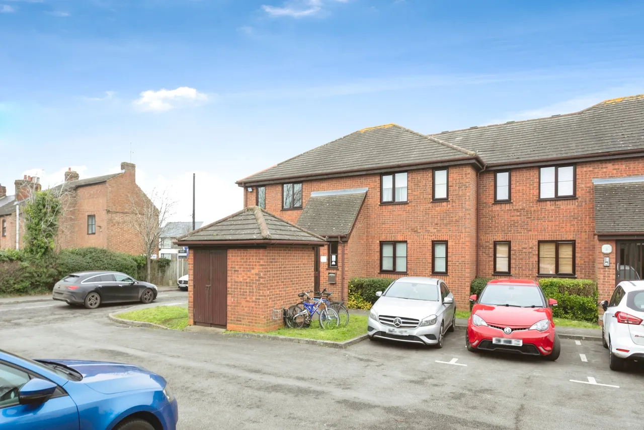 Cranbrook, Woburn Sands, MK17, photo 12