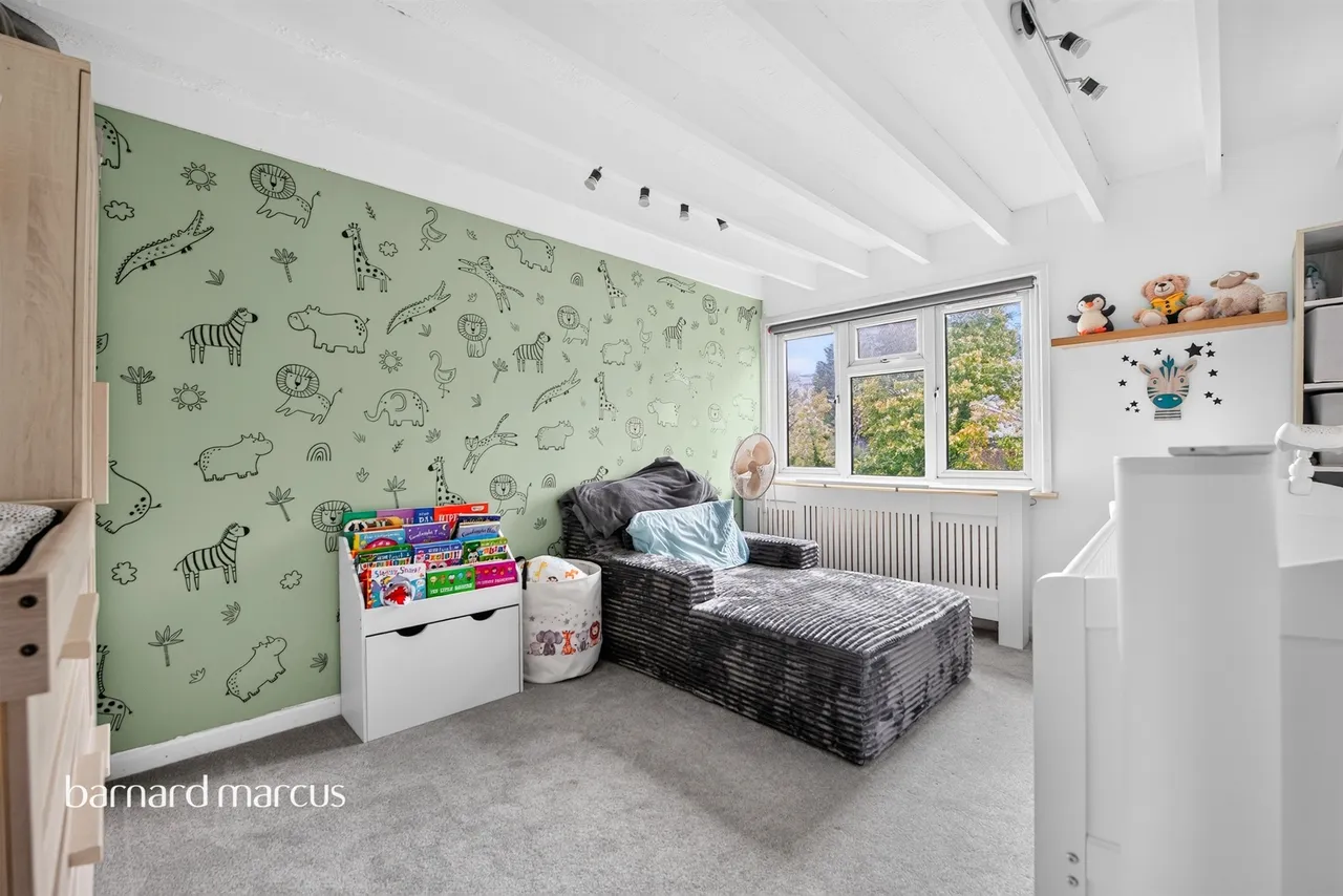 Ladbroke Road, Redhill, RH1, photo 14