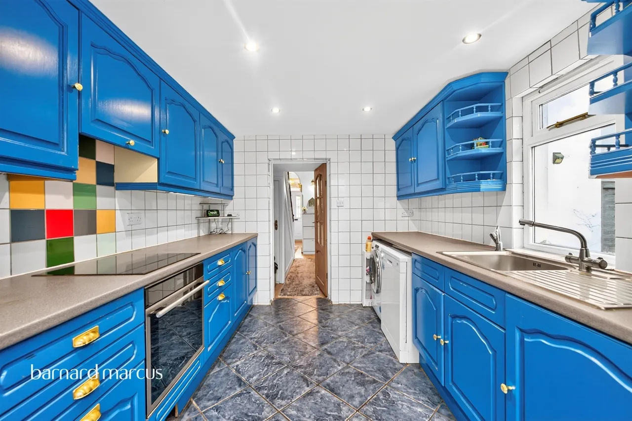 Ladbroke Road, Redhill, RH1, photo 6