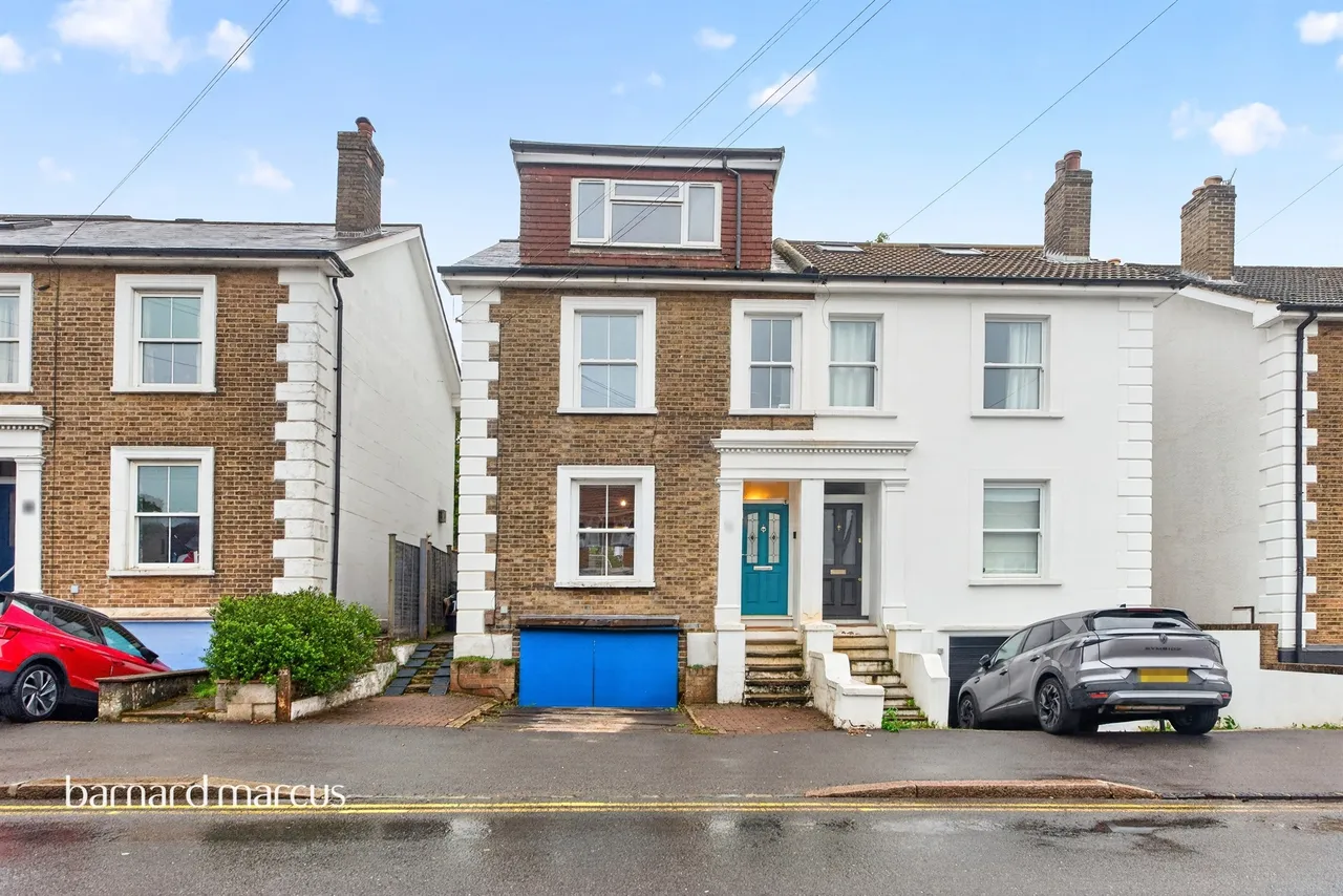 5 bed house for sale, Ladbroke Road, Redhill, RH1