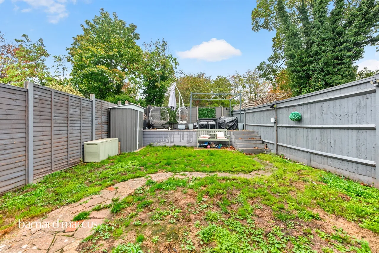 Ladbroke Road, Redhill, RH1, photo 20