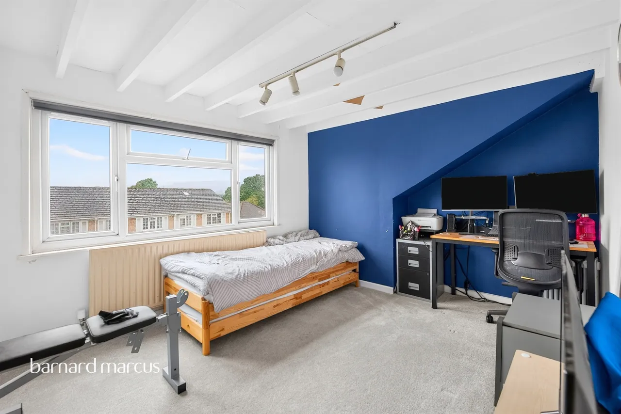 Ladbroke Road, Redhill, RH1, photo 16