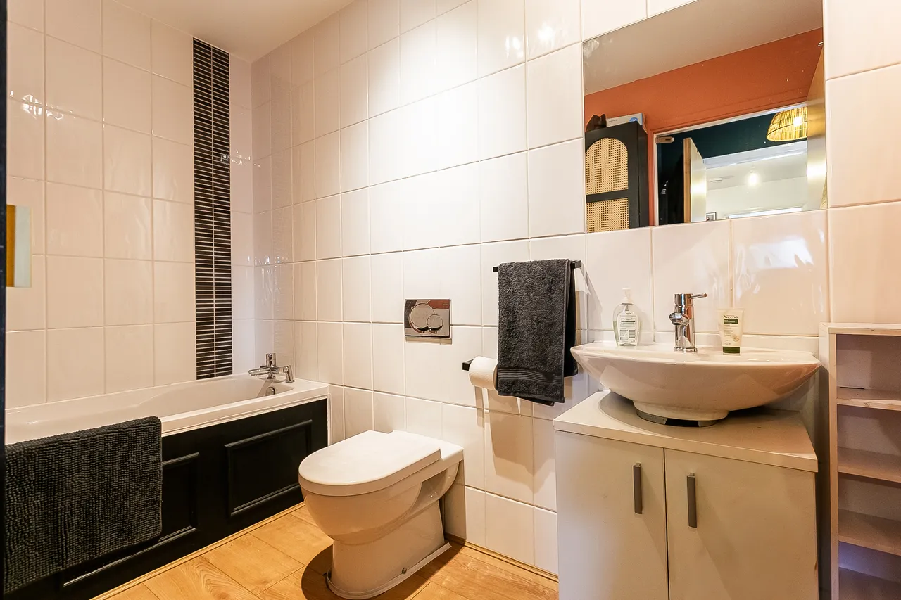 Hawkhill Close, Edinburgh, EH7, photo 13