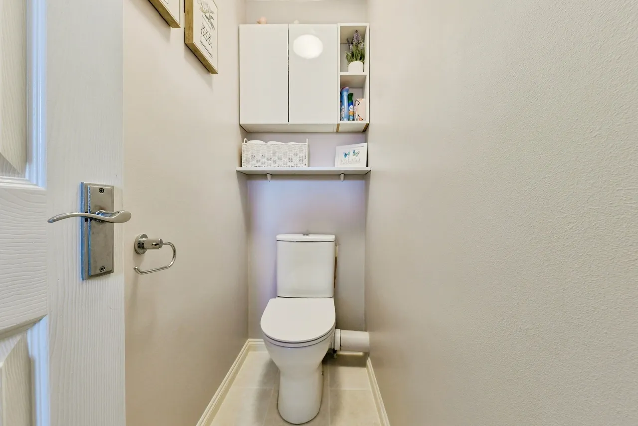 The Pastures, STEVENAGE, Hertfordshire, SG2, photo 16