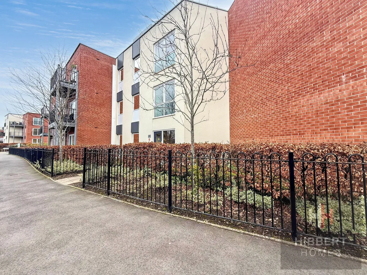 2 bed flat to rent, Sheen Gardens, Manchester, M22