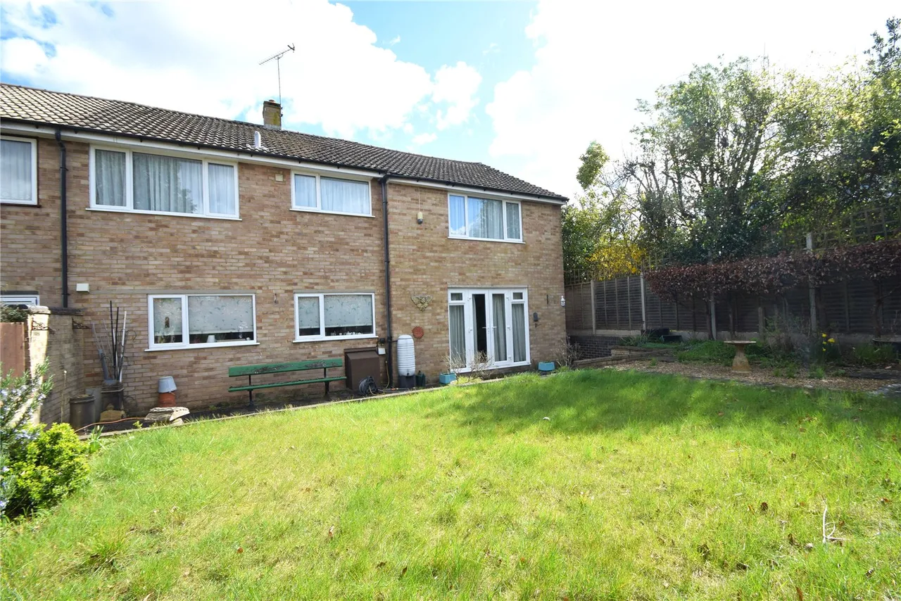 Aylesham Way, Yateley, Hampshire, GU46 6NS, photo 13