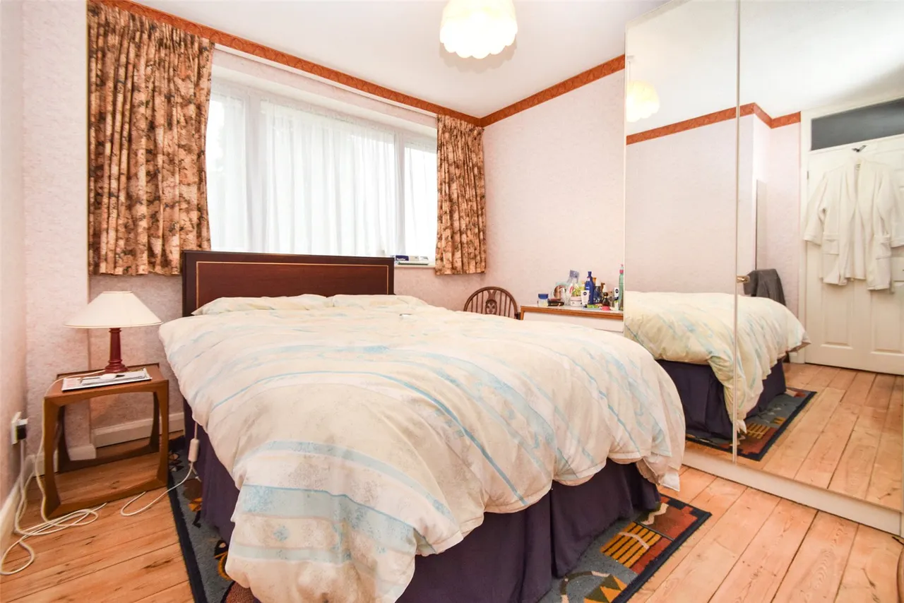 Aylesham Way, Yateley, Hampshire, GU46 6NS, photo 11