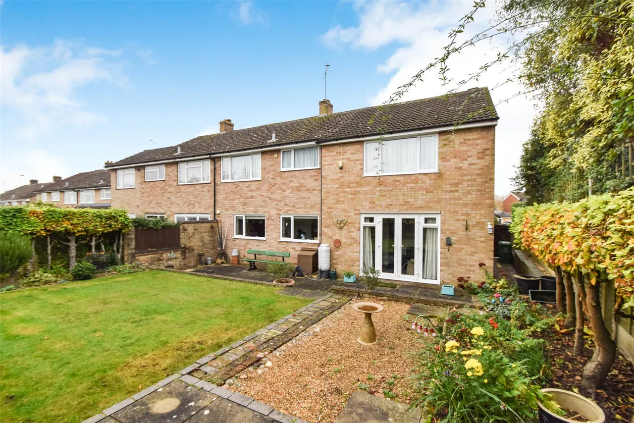 Aylesham Way, Yateley, Hampshire, GU46 6NS, photo 8