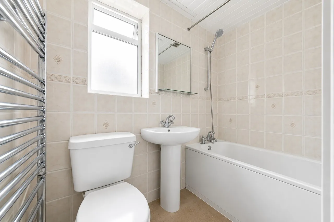 Wandsworth Road, London, photo 6