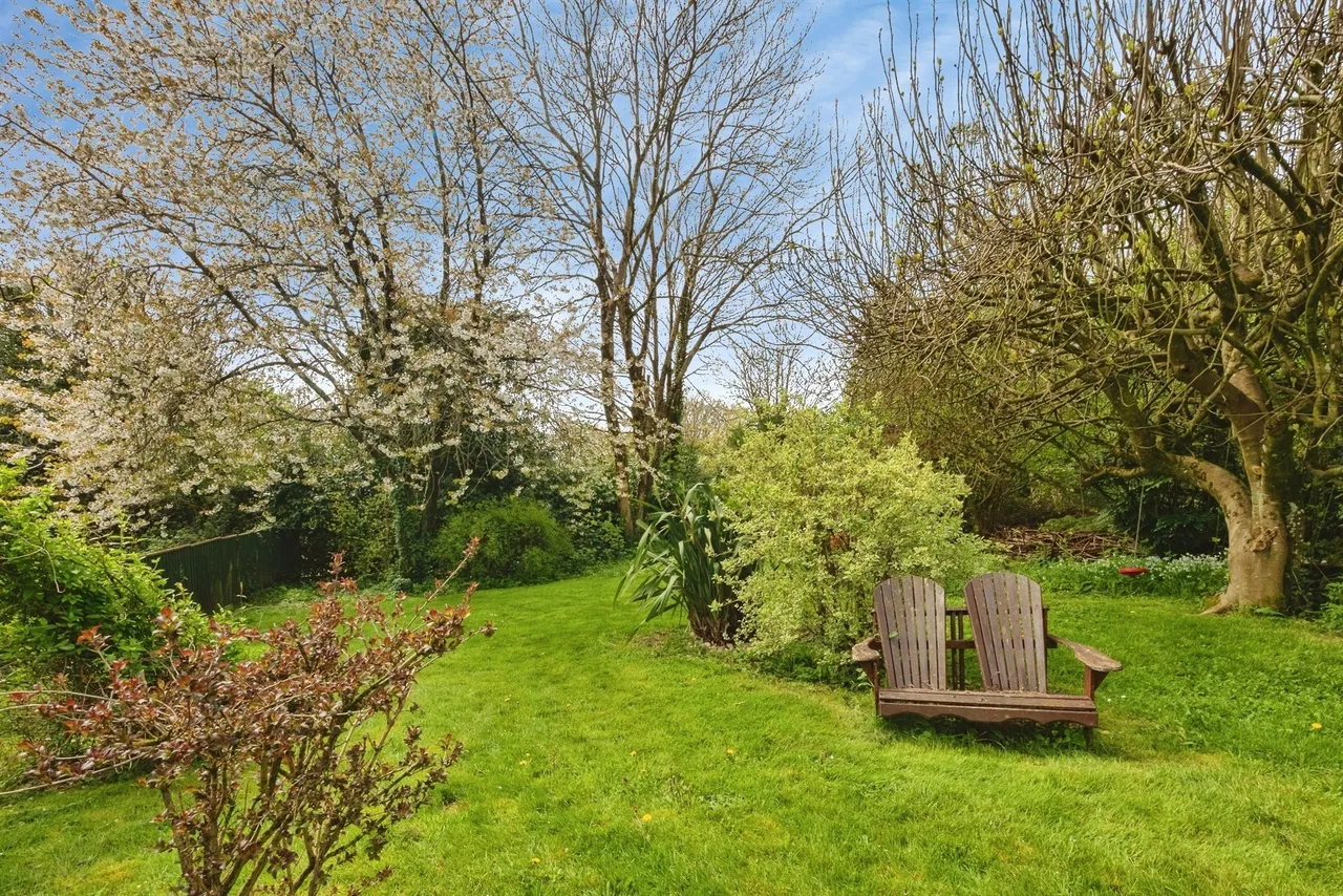 Bridport Road, DORCHESTER, photo 12