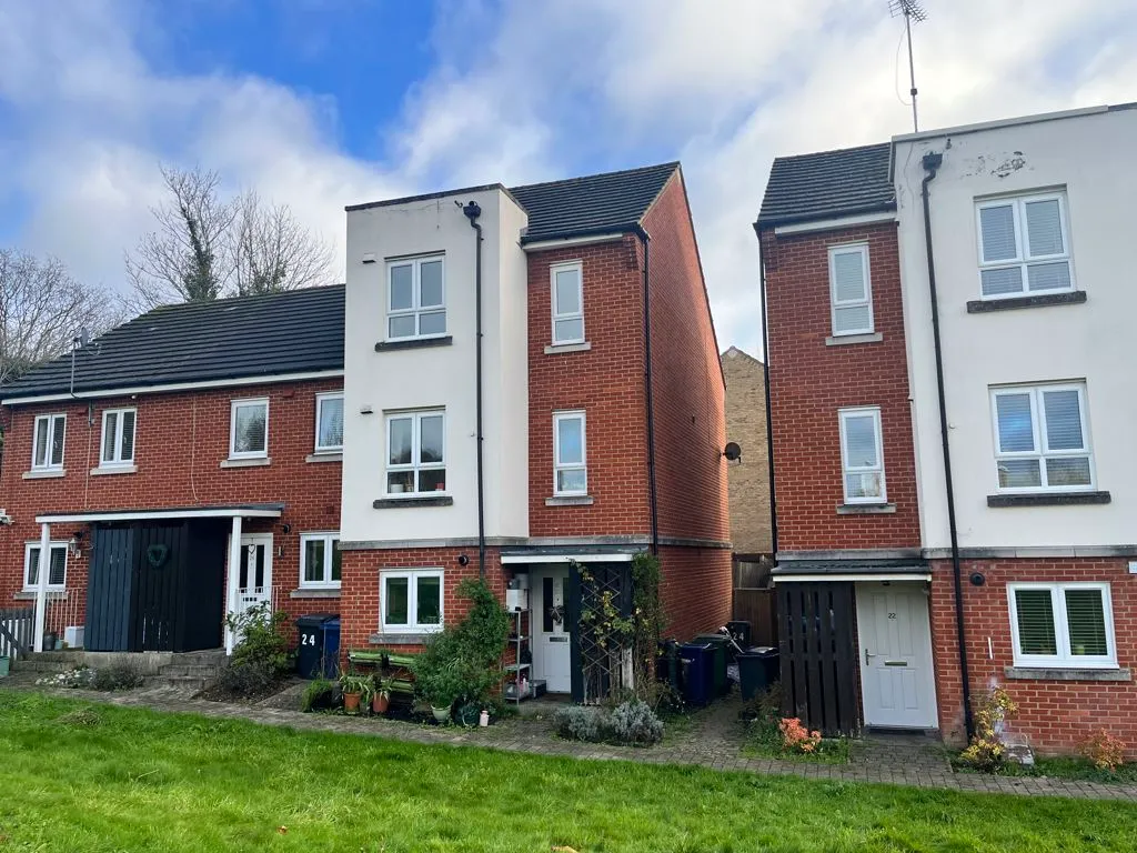 4 bed house for sale — The Roperies, High Wycombe HP13 7FW