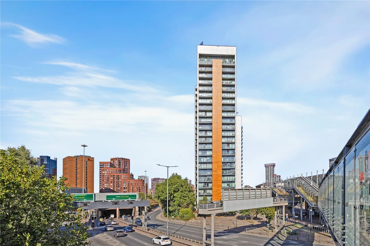 Blackwall Way, London, E14, photo 10