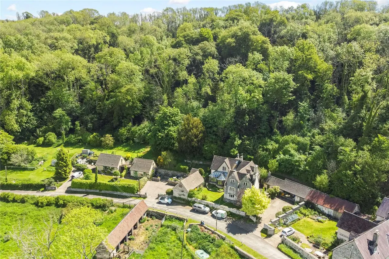6 bed house for sale — Wick Street, Stroud, Gloucestershire, GL6 7QR