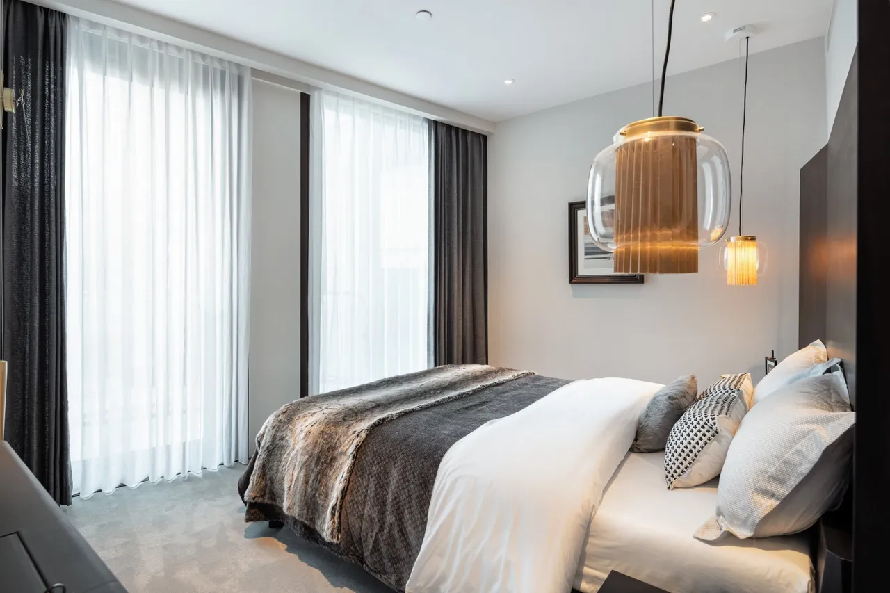 Nine Elms Lane, London, SW8, photo 2