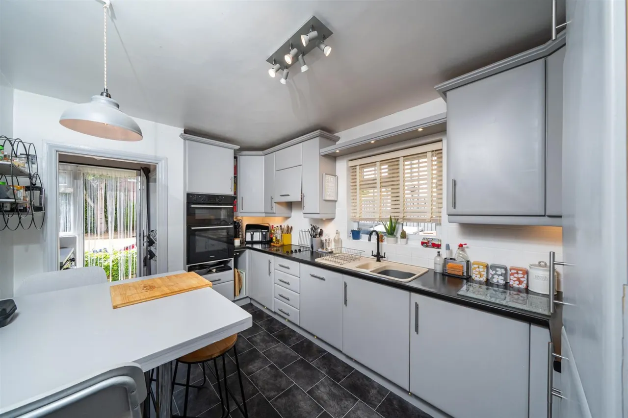 Hanbury Park Road, Worcester, WR2, photo 4