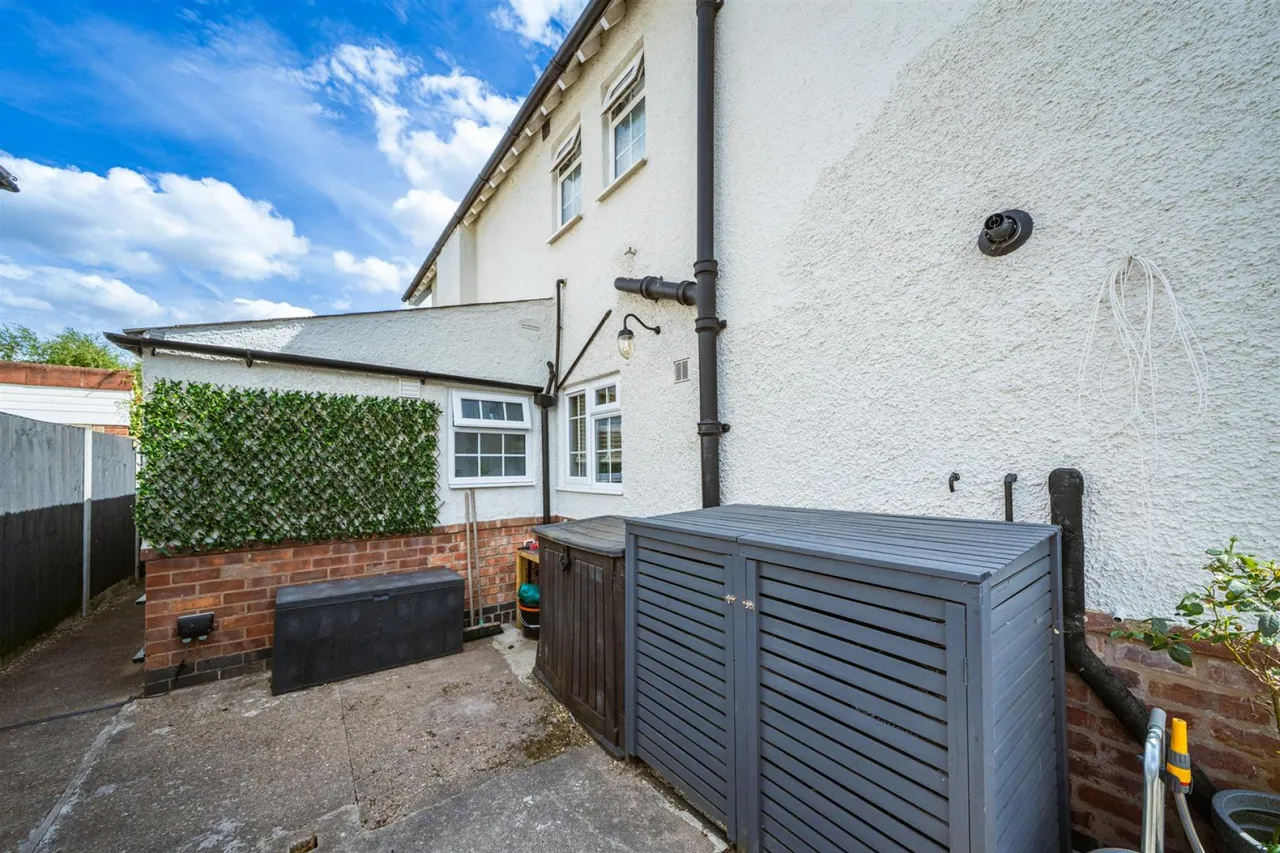 Hanbury Park Road, Worcester, WR2, photo 47