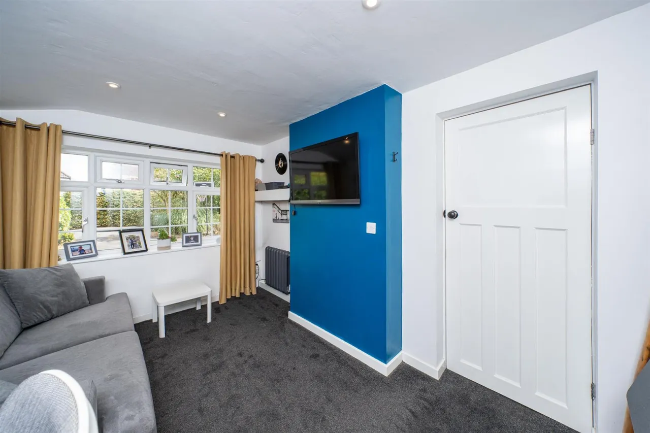 Hanbury Park Road, Worcester, WR2, photo 25