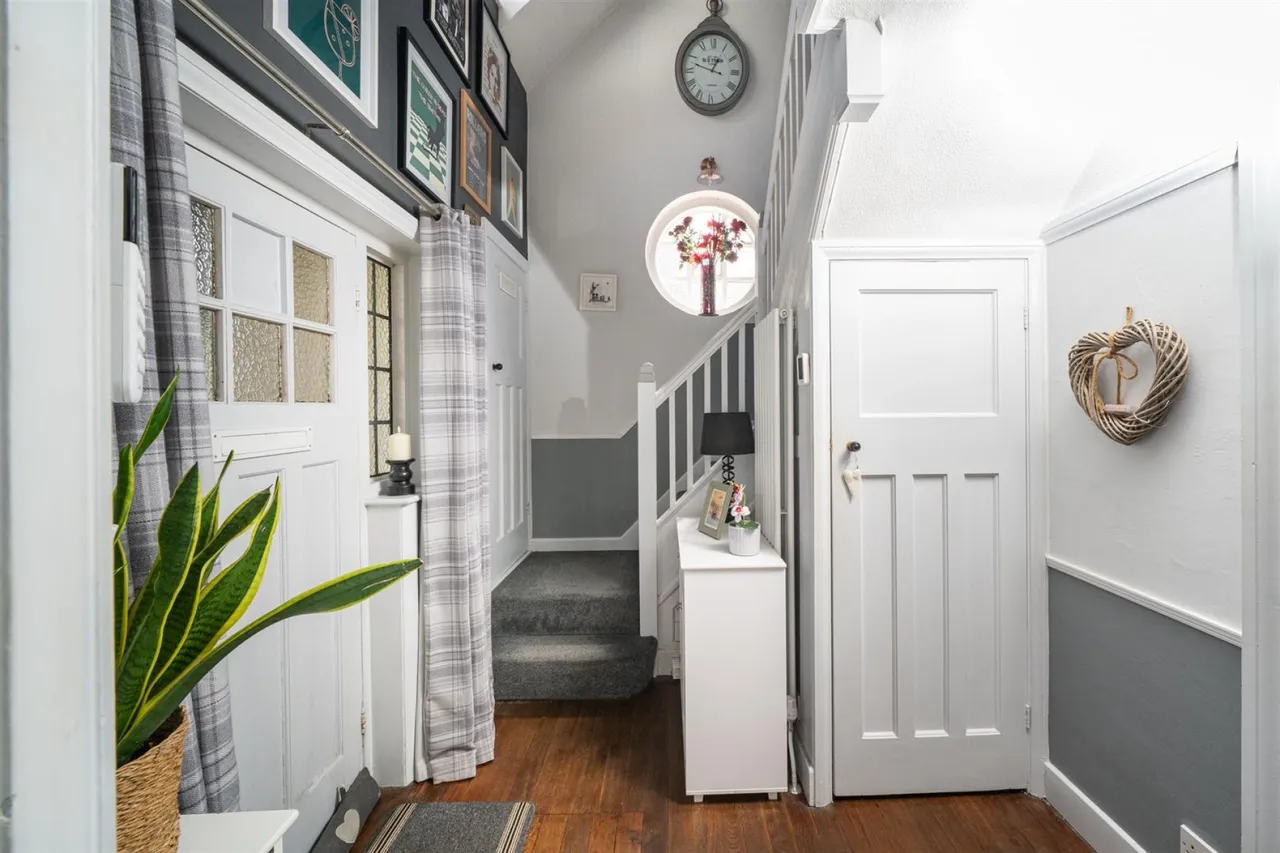 Hanbury Park Road, Worcester, WR2, photo 6