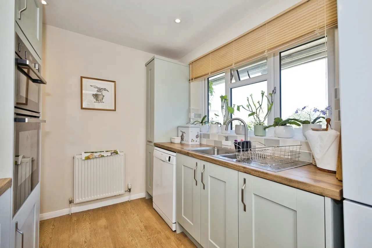 Walscombe Close, Stoke-Sub-Hamdon, TA14, photo 17