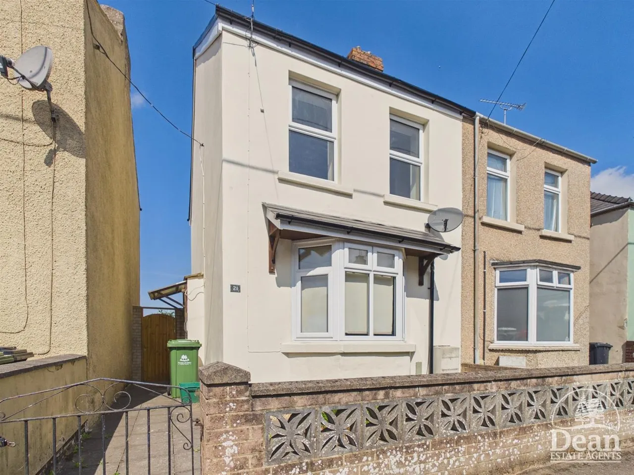 2 bed house for sale — Pembroke Street, Cinderford